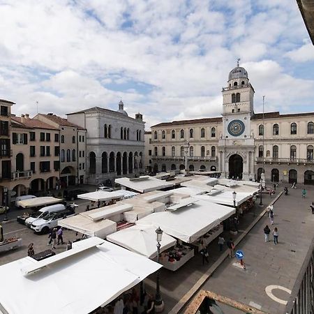 Enjoy Home - Appartamento Orologio, Piazza Dei Signori Padua Exterior foto