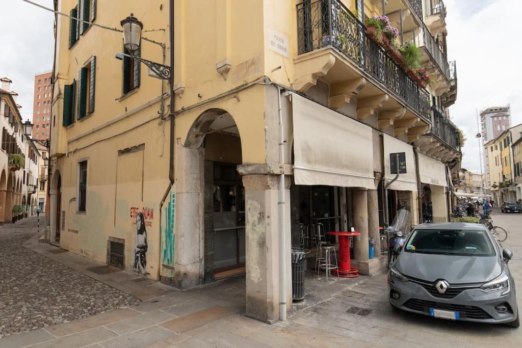Enjoy Home - Appartamento Orologio, Piazza Dei Signori Padua Exterior foto