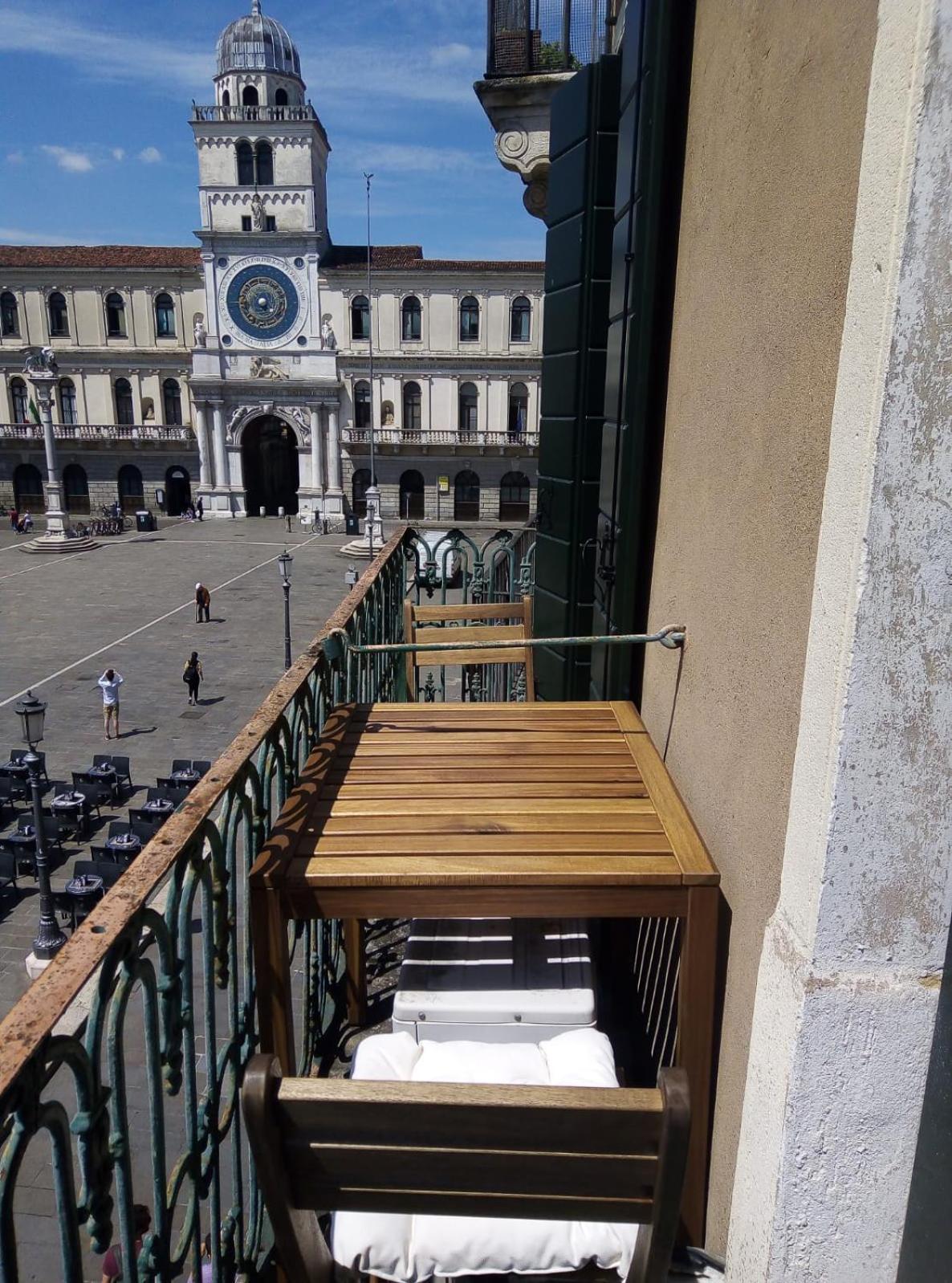 Enjoy Home - Appartamento Orologio, Piazza Dei Signori Padua Exterior foto